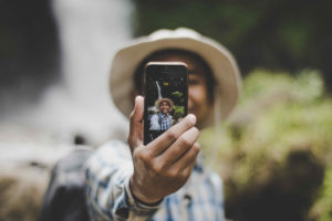 Comment se prendre en photo seul ?