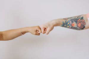 6 astuces pour utiliser le langage corporel en photographie de portrait